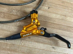 Formula CURA X Scheibenbremse Gold VR Oder HR -Reverse Verkäufe IMG 1039 0aab89a1 6289 45d5 aa96 c58dd47b930e