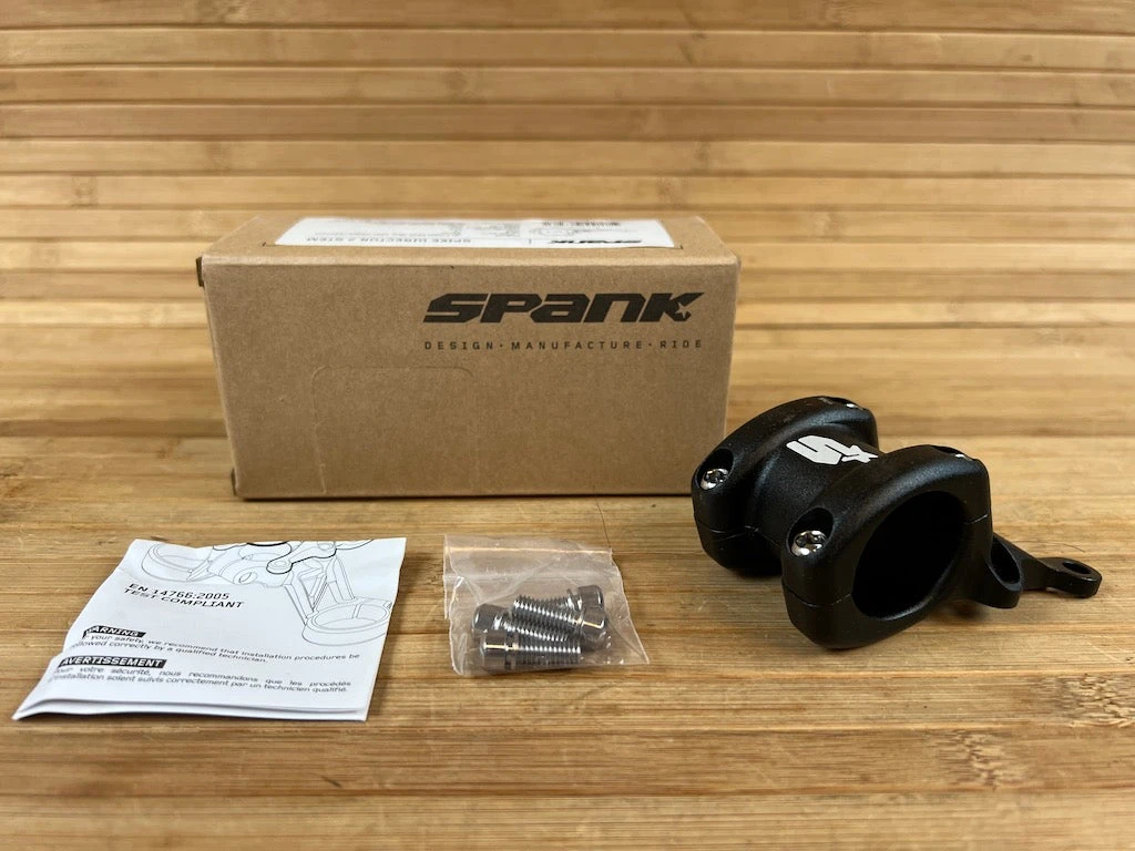 Spank Spike Director 2 Direct Mount Stem / Vorbau Schwarz 31,8mm 3 Spank Spike Director 2 Direct Mount Stem / Vorbau Schwarz 31,8mm
