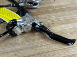 Formula CURA Scheibenbremse Polish VR Oder HR -Reverse Verkäufe IMG 1052 94fce641 f8ba 4fd2 8958 721b61ae9bdf