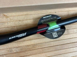 Spank Oozy 780 Vibrocore Lenker Black/red 15mm -Reverse Verkäufe IMG 1108