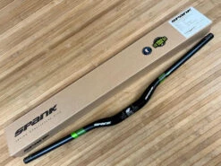 Spank Spike Vibrocore Lenker Black/green 30mm