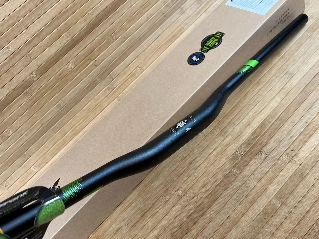 Spank Spike Vibrocore Lenker Black/green 15mm 8 Spank Spike Vibrocore Lenker Black/green 15mm – Bild 6