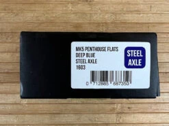 Burgtec MK5 Penthouse Flat Pedals / Pedale Deep Blue Steel Axle -Reverse Verkäufe IMG 1223