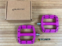 Burgtec MK4 Composite Flat Pedals / Pedale Purple