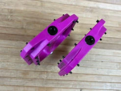 Burgtec MK4 Composite Flat Pedals / Pedale Purple -Reverse Verkäufe IMG 1246 2acc43b2 89a3 4787 855e a33f878f6945