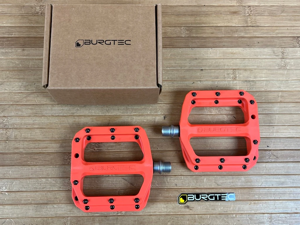 Burgtec MK4 Composite Flat Pedals / Pedale Orange 3 Burgtec MK4 Composite Flat Pedals / Pedale Orange