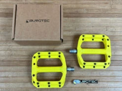 Burgtec MK4 Composite Flat Pedals / Pedale Yellow