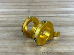 Burgtec Direct Mount MK3 DH Stem Vorbau Gold 50mm / 35mm -Reverse Verkäufe IMG 1287 0e199033 c1af 4fd4 9fe7 6827808480f5