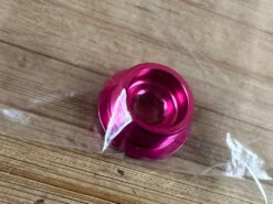 Burgtec Shimano Crank Bolt / Schraube Barbie Pink 8 Burgtec Shimano Crank Bolt / Schraube Barbie Pink -Reverse Verkäufe IMG 1376 99996a63 dca9 4952 8398 a77a316bc7cc