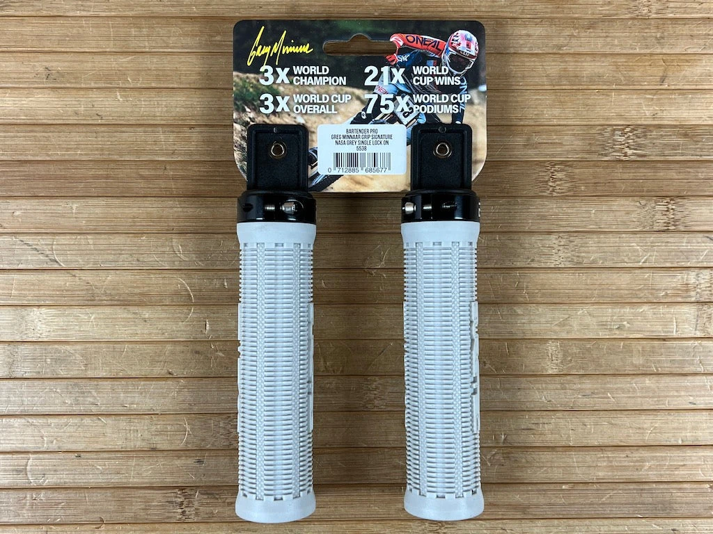 Burgtec The Bartender Pro Lock On Griffe Grey Greg Minnaar 6 Burgtec The Bartender Pro Lock On Griffe Grey Greg Minnaar – Bild 4