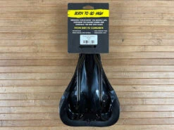 Burgtec The Cloud Boost Cromo Sattel Acid Wash -Reverse Verkäufe IMG 1439 6d52f677 0823 4011 9602 1656679749f1