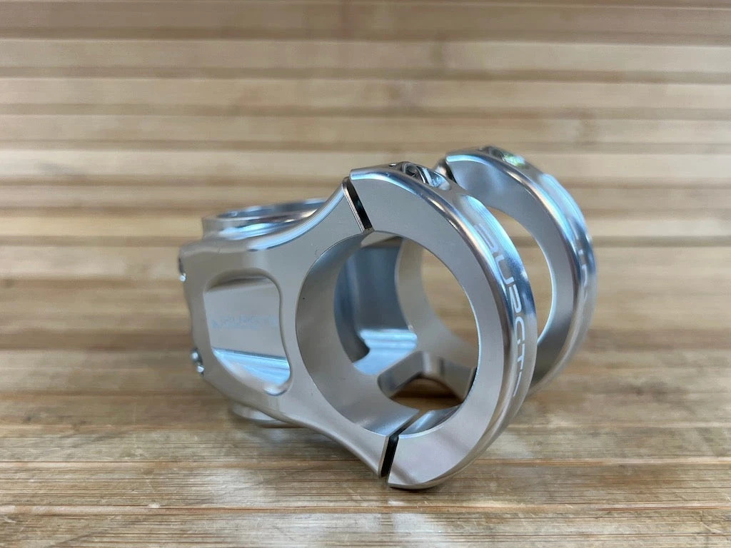 Burgtec MK3 Enduro Stem Vorbau Rhodium Silver 35mm / 35mm 7 Burgtec MK3 Enduro Stem Vorbau Rhodium Silver 35mm / 35mm – Bild 5