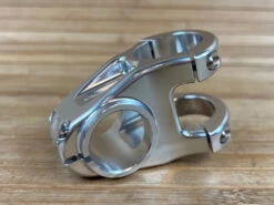 Burgtec MK3 Enduro Stem Vorbau Rhodium Silver 42,5mm / 35mm 16 Burgtec MK3 Enduro Stem Vorbau Rhodium Silver 42,5mm / 35mm -Reverse Verkäufe IMG 1472 47d0a4ff 8347 4f89 975a 37eeef07793f