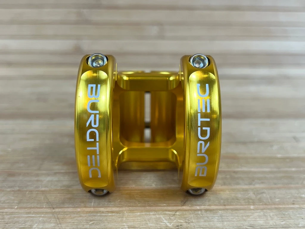 Burgtec MK3 Enduro Stem Vorbau Gold 35mm / 35mm 8 Burgtec MK3 Enduro Stem Vorbau Gold 35mm / 35mm – Bild 6