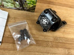 Race Face Atlas Direct Mount DM Vorbau 30/50 31,8mm Black -Reverse Verkäufe IMG 1584