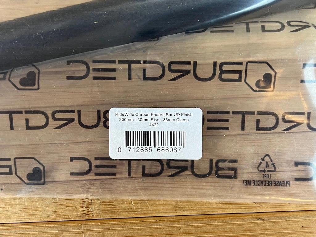 Burgtec Ride Wide Carbon Enduro Lenker 800 / 30 / 35 11 Burgtec Ride Wide Carbon Enduro Lenker 800 / 30 / 35 – Bild 9