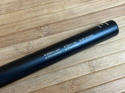 Burgtec Ride Wide Carbon Enduro Lenker 800 / 30 / 35 17 Burgtec Ride Wide Carbon Enduro Lenker 800 / 30 / 35 -Reverse Verkäufe IMG 1628