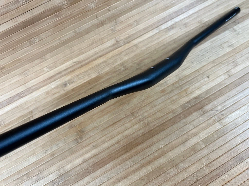 Burgtec Ride Wide Alu Enduro Lenker 800 / 15 / 35 9 Burgtec Ride Wide Alu Enduro Lenker 800 / 15 / 35 – Bild 7