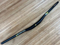 Burgtec Ride Wide Alu Downhill Lenker 800 / 22,5 / 35