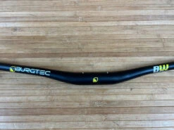 Burgtec Ride Wide Alu Downhill Lenker 800 / 22,5 / 35 -Reverse Verkäufe IMG 1650 5c15ddc9 0fe9 45b4 806a 35d48b2c88e1