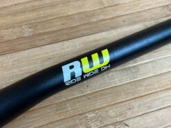 Burgtec Ride Wide Alu Downhill Lenker 800 / 22,5 / 35 -Reverse Verkäufe IMG 1652 9ef5acb0 e7ed 4dad 8b46 2f903a23daf0