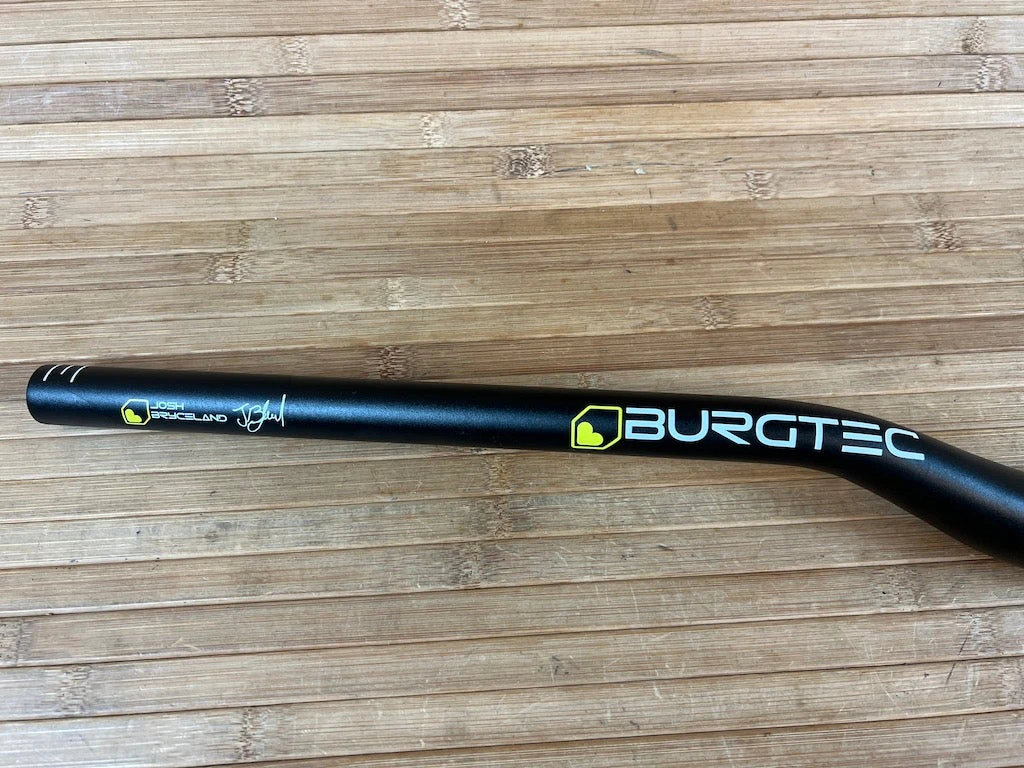 Burgtec Ride High Josh Bryceland Signature Alu Lenker 800 / 38 / 35 4 Burgtec Ride High Josh Bryceland Signature Alu Lenker 800 / 38 / 35 – Bild 2
