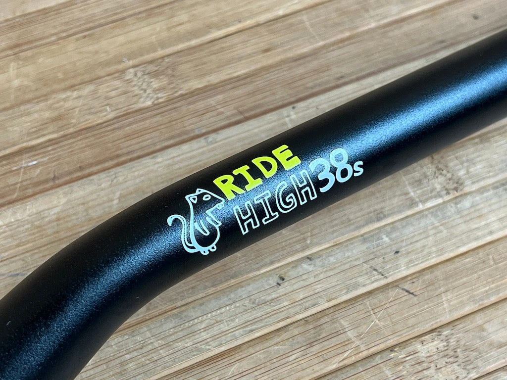 Burgtec Ride High Josh Bryceland Signature Alu Lenker 800 / 38 / 35 5 Burgtec Ride High Josh Bryceland Signature Alu Lenker 800 / 38 / 35 – Bild 3