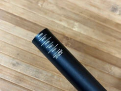 Race Face Next R 35 / 800mm Lenker 20mm Rise Carbon -Reverse Verkäufe IMG 1694 dd3c2bff cd7b 4866 9de3 52ba486f95d6