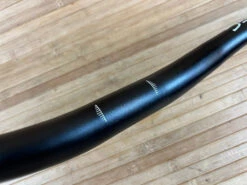 Burgtec Ride High Josh Bryceland Signature Alu Lenker 800 / 50 / 35 -Reverse Verkäufe IMG 1722 7410820f 901a 4427 bae0 7114baab700c