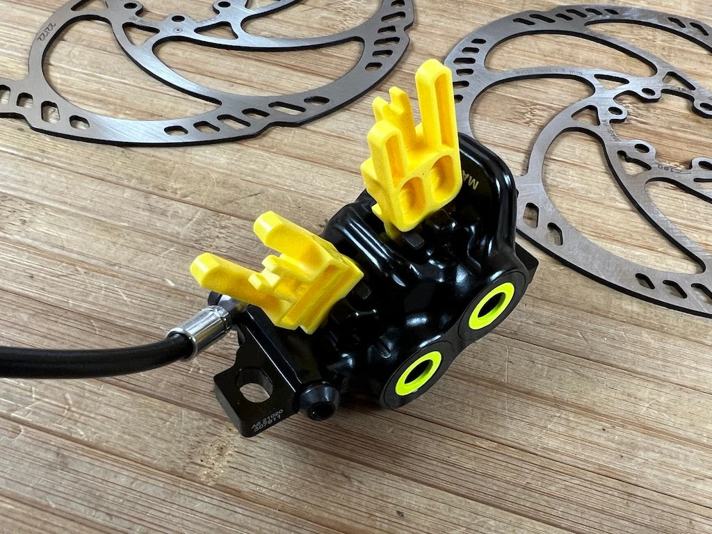 Magura MT5 PRO Scheibenbremsen Set Mit Discs 203 / 180 4 Magura MT5 PRO Scheibenbremsen Set Mit Discs 203 / 180 – Bild 2