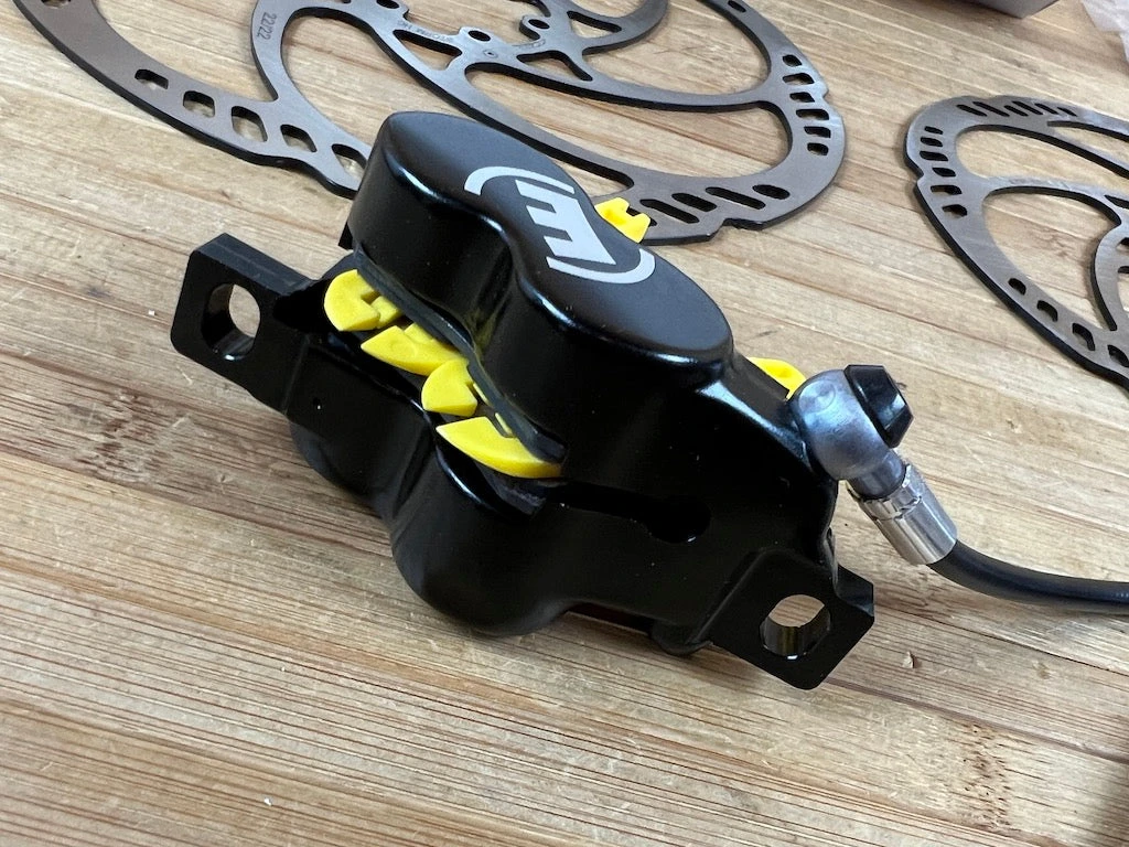 Magura MT5 PRO Scheibenbremsen Set Mit Discs 203 / 180 8 Magura MT5 PRO Scheibenbremsen Set Mit Discs 203 / 180 – Bild 6