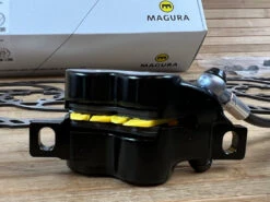 Magura MT5 PRO Scheibenbremsen Set Mit Discs 203 / 180 17 Magura MT5 PRO Scheibenbremsen Set Mit Discs 203 / 180 -Reverse Verkäufe IMG 1784 d1274bc8 e036 4dcc a920 979f9f900cc6