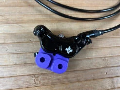 Formula CURA 4 Scheibenbremse Glossy Black VR Oder HR -Reverse Verkäufe IMG 1833