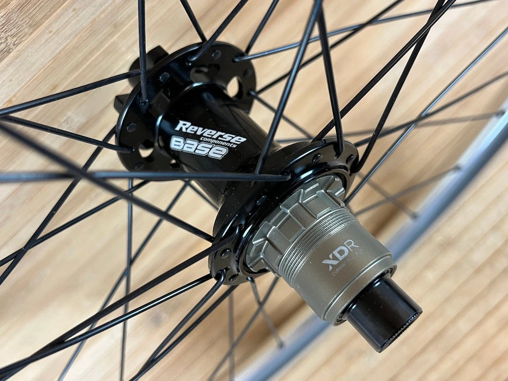 Reverse Black One Hinterrad HR 27,5" Boost 148 X 12mm Chrom XD 5 Reverse Black One Hinterrad HR 27,5" Boost 148 X 12mm Chrom XD – Bild 3