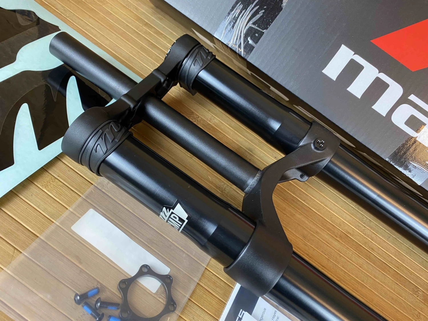 Manitou Dorado Comp 27,5" 47mm OS Federgabel 11 Manitou Dorado Comp 27,5" 47mm OS Federgabel – Bild 9