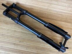 Manitou Dorado Comp 27,5" 47mm OS Federgabel 22 Manitou Dorado Comp 27,5" 47mm OS Federgabel -Reverse Verkäufe IMG 2094