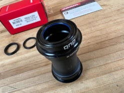 SRAM DUB Pressfit 30 68/73mm Road Innenlager -Reverse Verkäufe IMG 2196