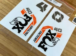 FOX 40 2021 Decal Kit Battleship Dekorbogen -Reverse Verkäufe IMG 2748