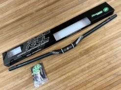 Reverse Seismic Carbon Lenker 31,8mm / 810mm Black / White