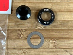 SRAM DUB Kurbelschraube Mit Integriertem Abzieher -Reverse Verkäufe IMG 3296 3eab5526 669a 4bab a2f6 04e85762f6d8