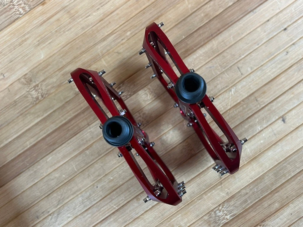 Spank Spoon 110 Pedale / Plattformpedale Rot 5 Spank Spoon 110 Pedale / Plattformpedale Rot – Bild 3