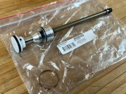 Fox 36 2019 Air Shaft Kit 160mm -Reverse Verkäufe IMG 3392