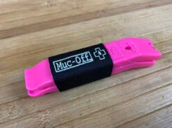 Muc-Off Muc Off Rim Stix Reifenheber PINK