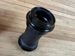 SRAM DUB Pressfit 30 83mm Cannondale Innenlager -Reverse Verkäufe IMG 3535