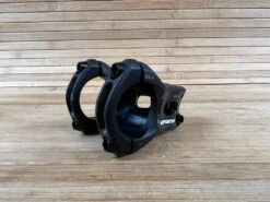 Spank Split Stem / Vorbau Black 31,8mm / 38mm 13 Spank Split Stem / Vorbau Black 31,8mm / 38mm -Reverse Verkäufe IMG 3691