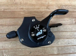 TRP DH7 Schaltwerk & Schalthebel Set 7-fach Gold 21 TRP DH7 Schaltwerk & Schalthebel Set 7-fach Gold -Reverse Verkäufe IMG 3995