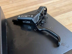 TRP DH-R EVO BLACK HD-M846 Bremse VR Hebel Links -Reverse Verkäufe IMG 4020