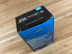 Vee Tire Schlauch 29" 2.6/3.25 AV 40mm -Reverse Verkäufe IMG 4034