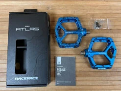 Race Face Atlas 2022 Blue Plattformpedale / Pedale