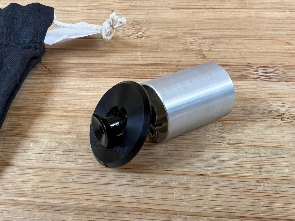 Intend Blackline Smarty Headcap Set Mit Kralle Schwarz 22,2-23,5mm 4 Intend Blackline Smarty Headcap Set Mit Kralle Schwarz 22,2-23,5mm – Bild 2